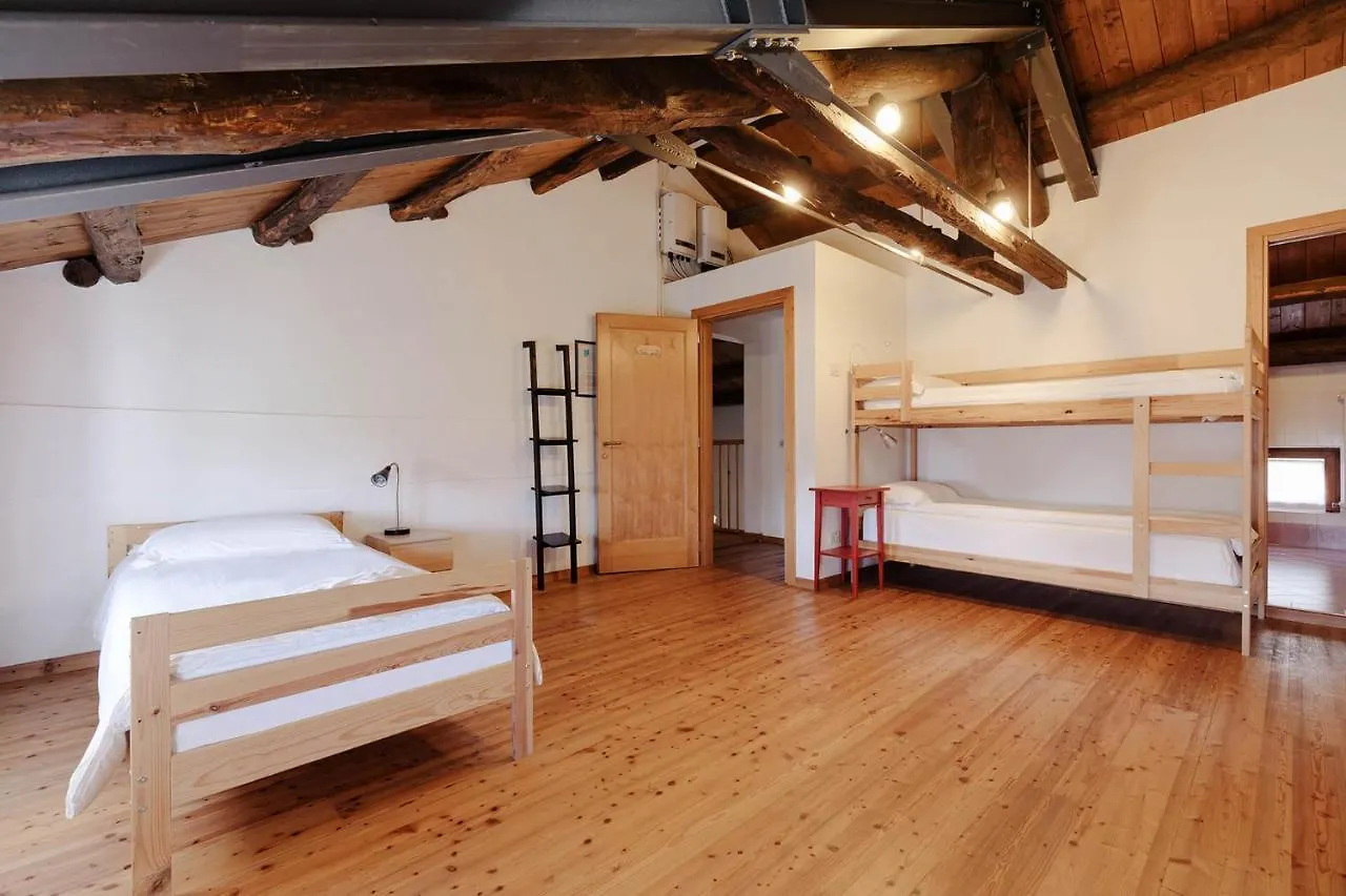 Fondazione Lucia De Conz Hostel San Gregorio nelle Alpi 0*,